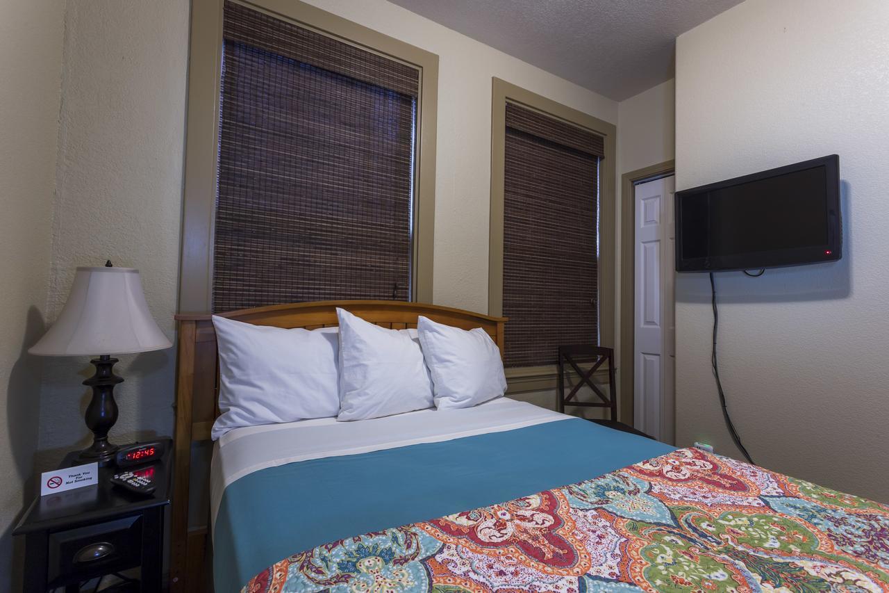 Hotel Cathlamet Exterior photo