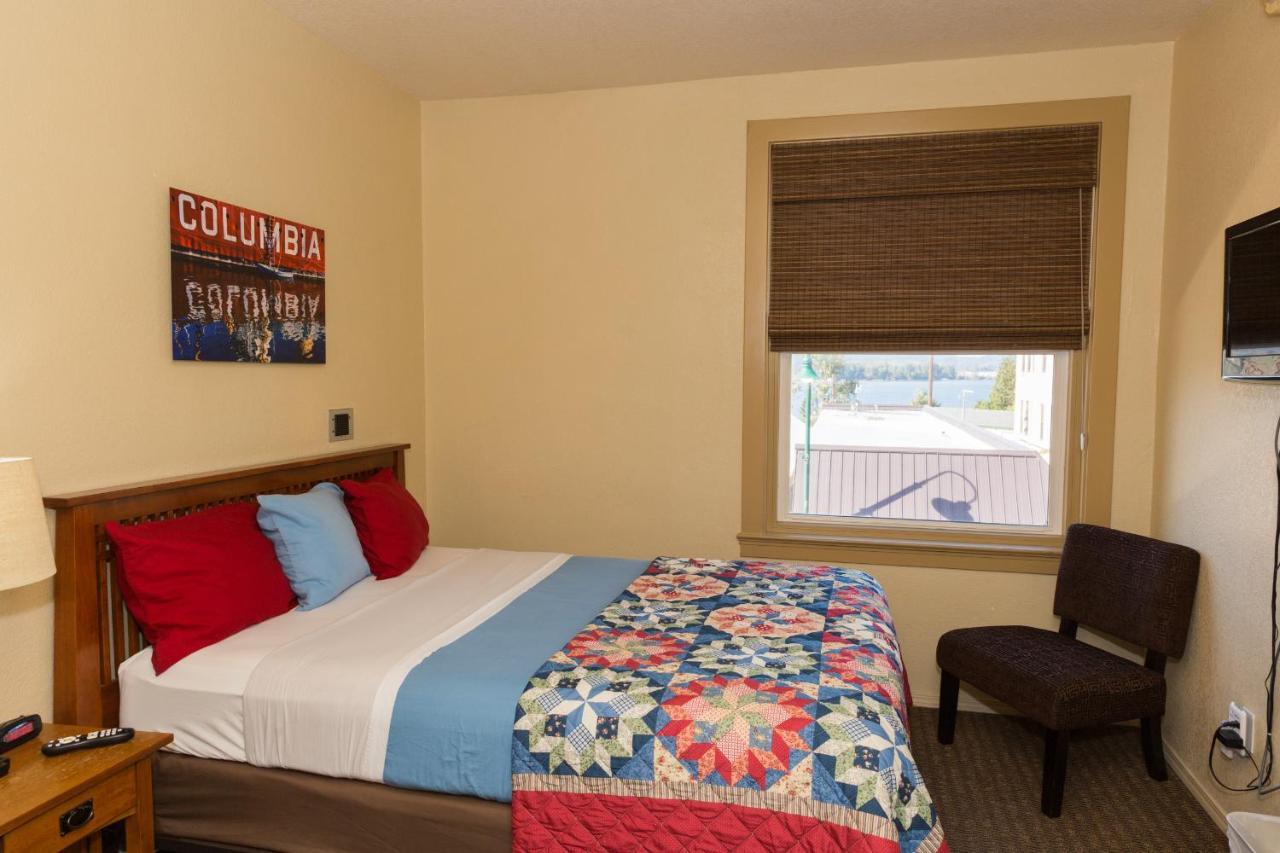 Hotel Cathlamet Exterior photo