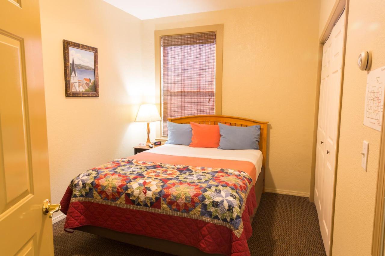 Hotel Cathlamet Exterior photo